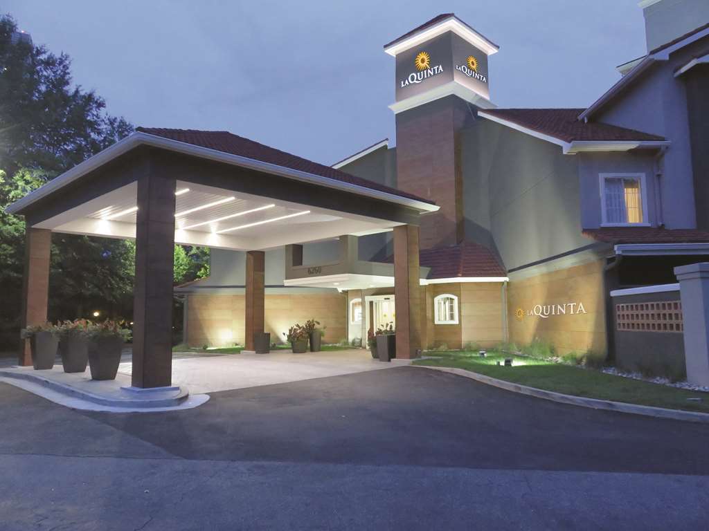 Hotel La Quinta By Wyndham Atlanta Perimeter Medical Sandy Springs Exterior foto
