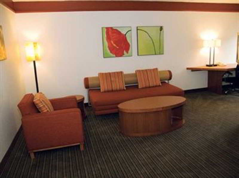 Hotel La Quinta By Wyndham Atlanta Perimeter Medical Sandy Springs Exterior foto